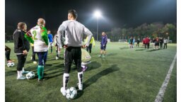 Drużyna Klientów podczas treningu przed MP Legia Cup 2017. fot. Robert Szarapka