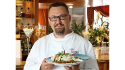 Mariusz Pietrzak, szef kuchni Mazurkas Catering 360 poleca okonia morskiego