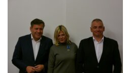 Janusz Piechociński (minister gospodarki), Sylwia Banaszewska (prezes zarządu MeetingPlanner.pl) i Artur Dębski (poseł)