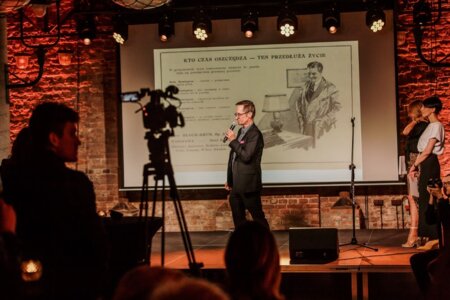 Paweł Brun, prezes zarządu spółki Krzysztof Brun i Syn o historii firmy i kamienicy przy Białostockiej 22. fot. Ewa Witak, Fotograficznie.pl