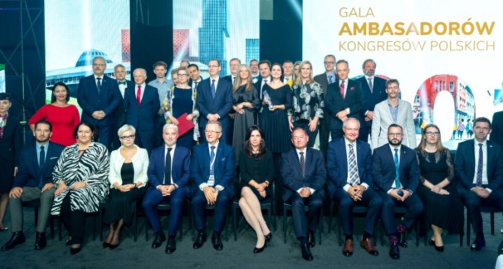 Nagrodzenie w Programie Ambasadorów Kongresów Polskich, członkowie kapituły i organizatorzy programu