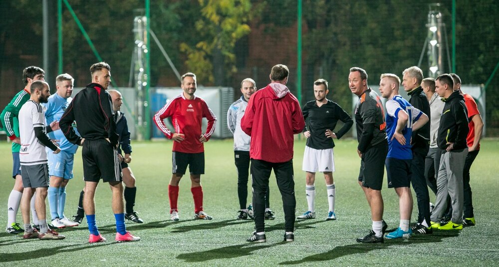 Drużyna Agencji Eventowych podczas treningu przed MP Legia Cup 2017. fot. Robert Szarapka