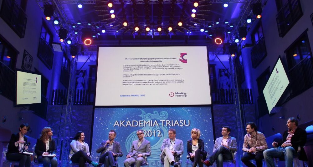 Debata eventowa na scenie Akademii Triasu