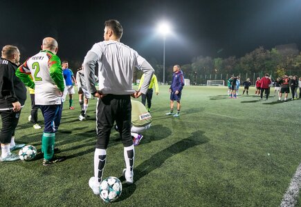 Drużyna Klientów podczas treningu przed MP Legia Cup 2017. fot. Robert Szarapka