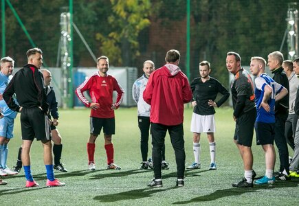 Drużyna Agencji Eventowych podczas treningu przed MP Legia Cup 2017. fot. Robert Szarapka