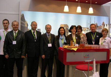 od lewej: Paweł Terlecki (radny UMSW), Arkadiusz Godlewski, (Wiceprezydent Katowic), Maciej Lisicki (Wiceprezydent Gdańska), przedstawiciele POT i convention bueaux