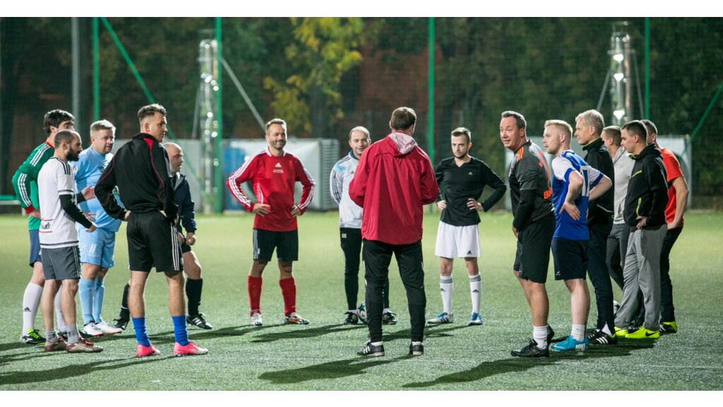 Drużyna Agencji Eventowych podczas treningu przed MP Legia Cup 2017. fot. Robert Szarapka