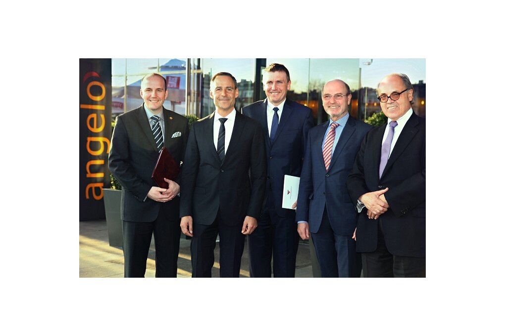 Krzysztof Mikuła (wiceprezydent Katowic), Rupert Simoner (Vienna International Hotelmanagement AG, Tomasz Piórkowski (angelo Hotel Katowice), Rudolf Grossmayer (UBM), Franz Jurkowitsch (Warimpex)