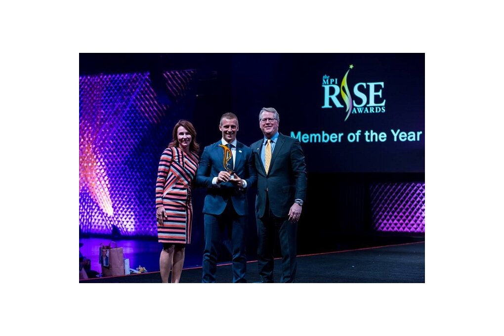 Wojciech Liszka Member of the Year RISE Awards. fot. Meeting Professionals International / FB