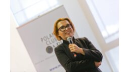 Budowanie strategii cenowych. Konferencja MPI Poland. O znaczeniu ceny przy sprzedaży produktów luksusowych Karolina Szulęcka, marketing manager w Ferrari Katowice. fot. Katarzyna Cegłowska