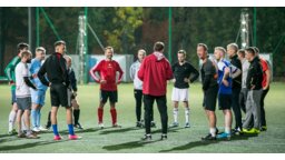 Drużyna Agencji Eventowych podczas treningu przed MP Legia Cup 2017. fot. Robert Szarapka