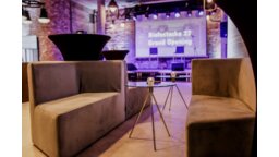 Przestrzenie Białostockiej 22 podczas otwarcia wypełniły meble Rent Design