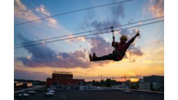 Przejazd tyrolką nad rynkiem Manufaktury