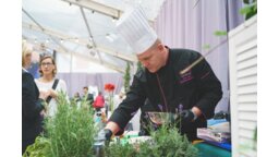 Melon Catering przygotował dla gości przegląd swojego menu oraz stanowisko live cooking