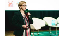 Statystyki "Przemysł spotkań i wydarzeń w Polsce" - Aneta Książek Poland Convention Bureau POT