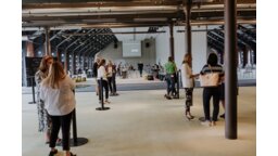 …dotyczyły one m.in. większych odległości pomiędzy stołami