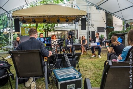 W konferencji prasowej udział wzięli: Artur Jóźwik, Gołda Tencer, Włodek Pawlik, Remigiusz Grzela, Helena Radzikowska i Dawid Szurmiej