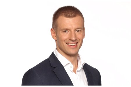 Liczba miesiąca by Wojciech Liszka. Wydarzenie w przemyśle spotkań z perspektywy liczb i cyfr komentuje Wojciech Liszka, CEO, Z-Factor