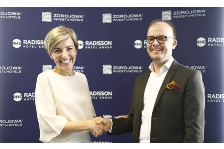 Valerie Schuermans (RHG) i Jan Wróblewski (Zdrojowa Invest)