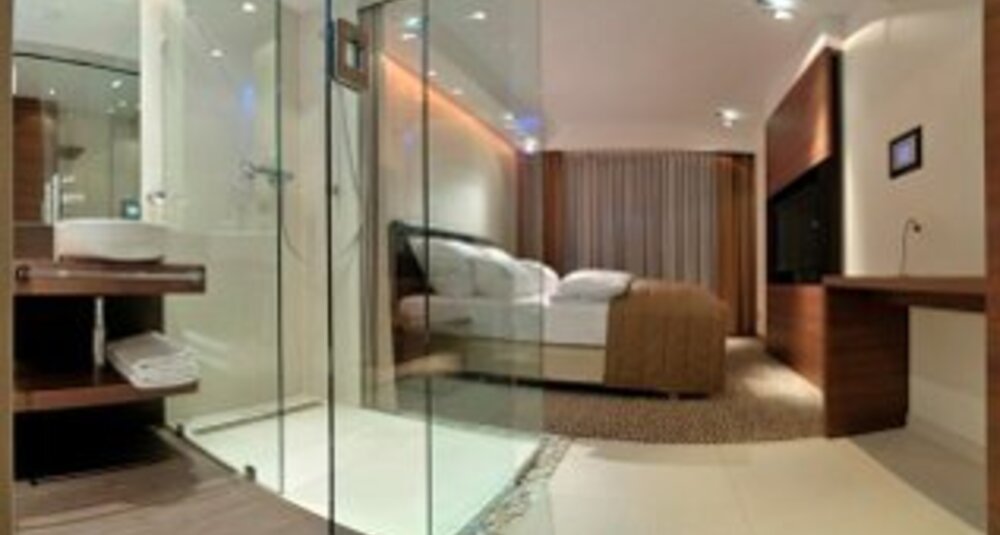 Hotel Puro