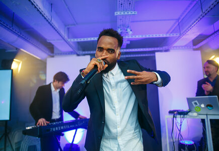 Przedświąteczny eksperyment – badanie potrzeb klientów i agencji